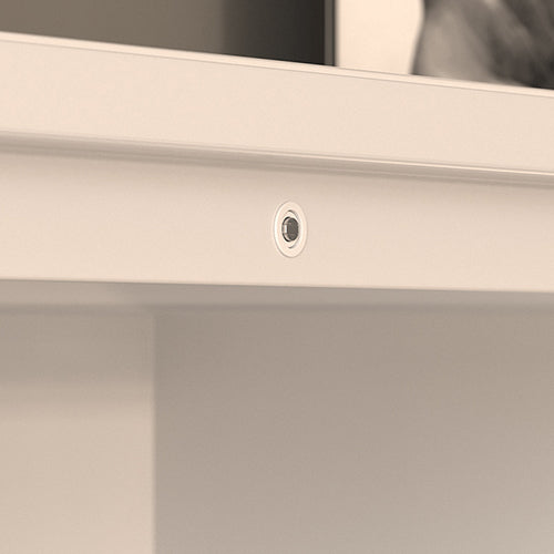 Magnetic catches ITALIANA K-Lock safely keep the door closed