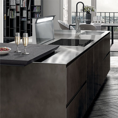 Sliding top with diagonal opening - ATIM Corner
